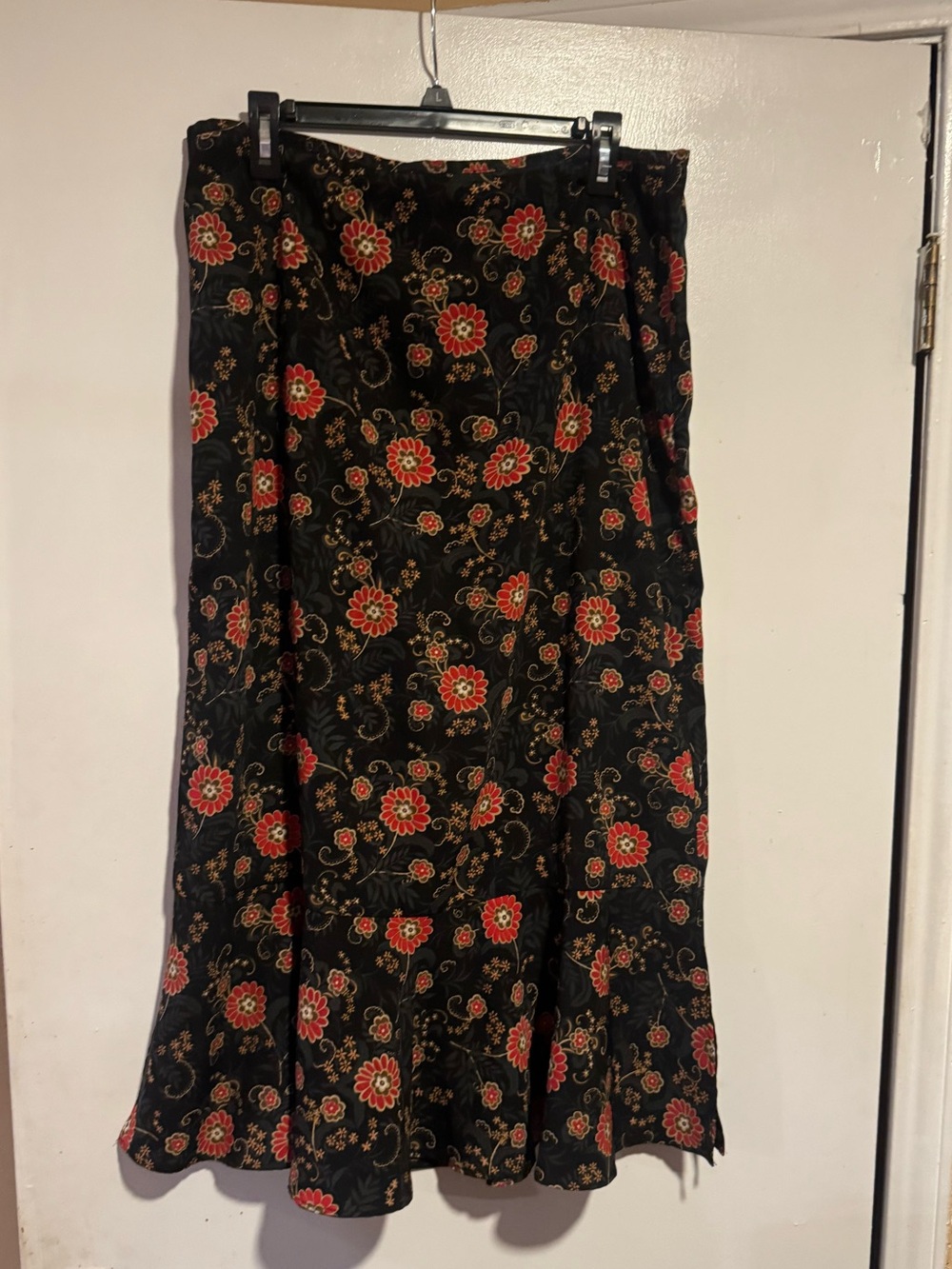 Sag Harbor Black Floral Maxi Skirt Size 16 Boho Y2K Mermaid